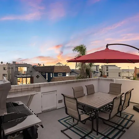 S736 - Pacific Views Villa